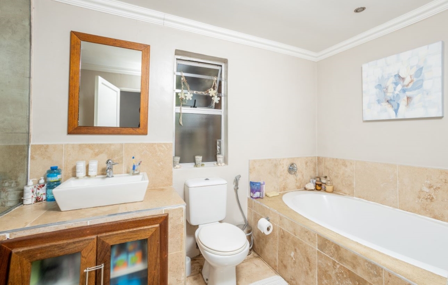 4 Bedroom Property for Sale in Bonnie Doone Eastern Cape